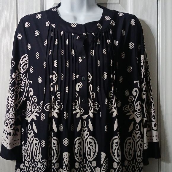 Navy Blue and white printed tunic top Sz XL EUC - Picture 3 of 5
